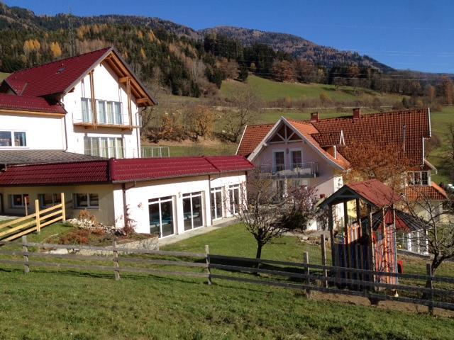 Landhaus Griesser Hotel Seeboden Exterior photo
